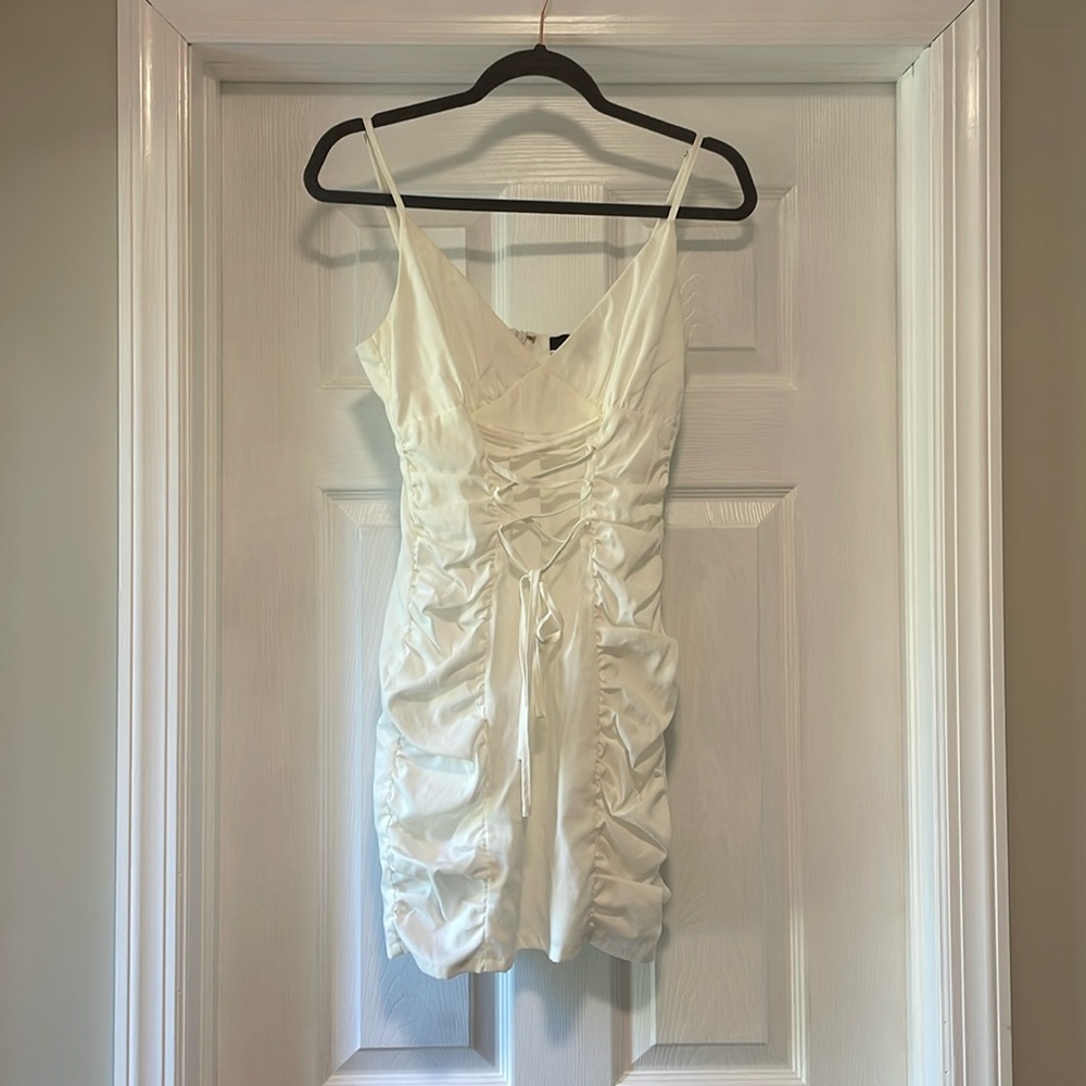 Blue Blush - white mini dress - S